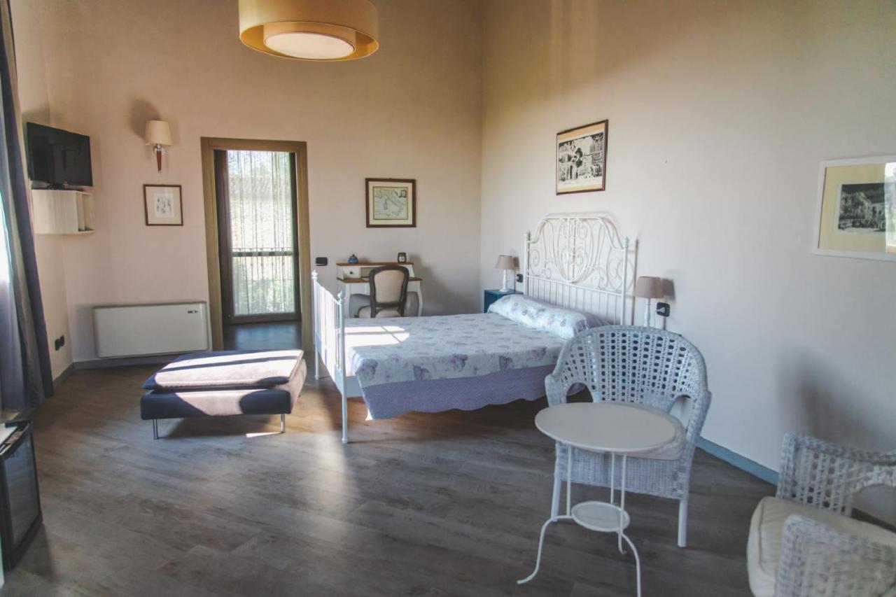 Agriturismo Bassanine Monticelli dʼOngina المظهر الخارجي الصورة