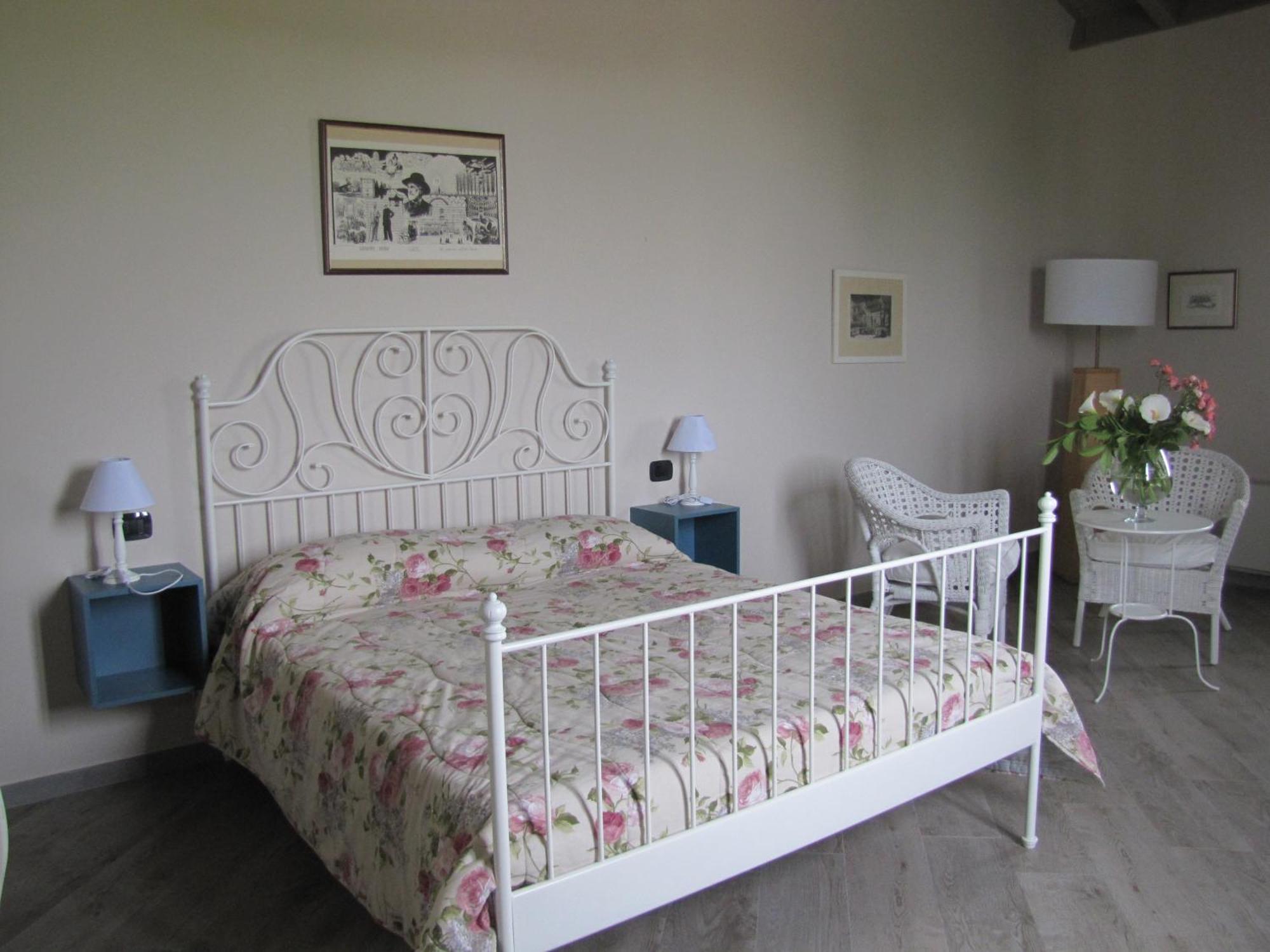 Agriturismo Bassanine Monticelli dʼOngina الغرفة الصورة