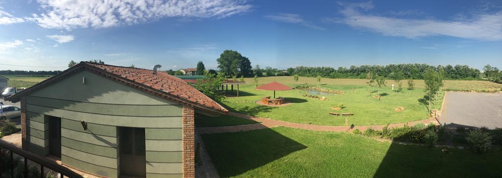 Agriturismo Bassanine Monticelli dʼOngina المظهر الخارجي الصورة