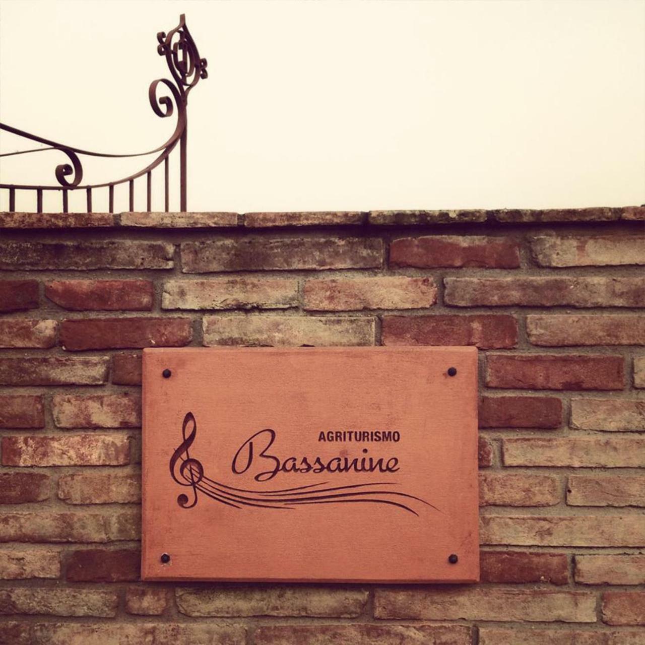 Agriturismo Bassanine Monticelli dʼOngina المظهر الخارجي الصورة